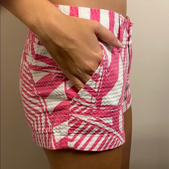 Lily Pulizter pink printed shorts - Picture 3 of 6